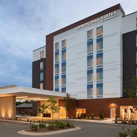 Springhill Suites By Marriott Milwaukee West/Wauwatosa Buitenkant foto