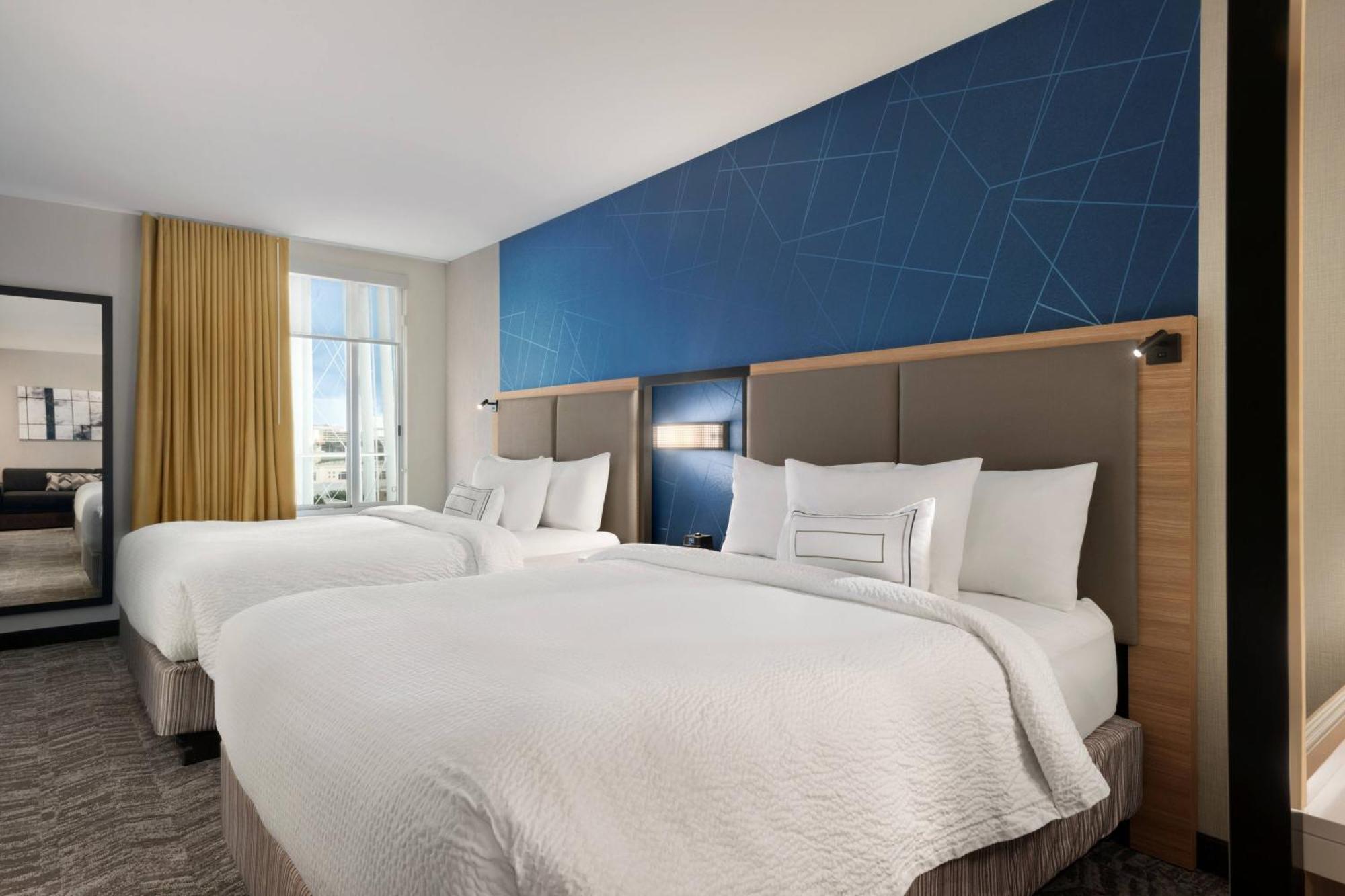 Springhill Suites By Marriott Milwaukee West/Wauwatosa Buitenkant foto