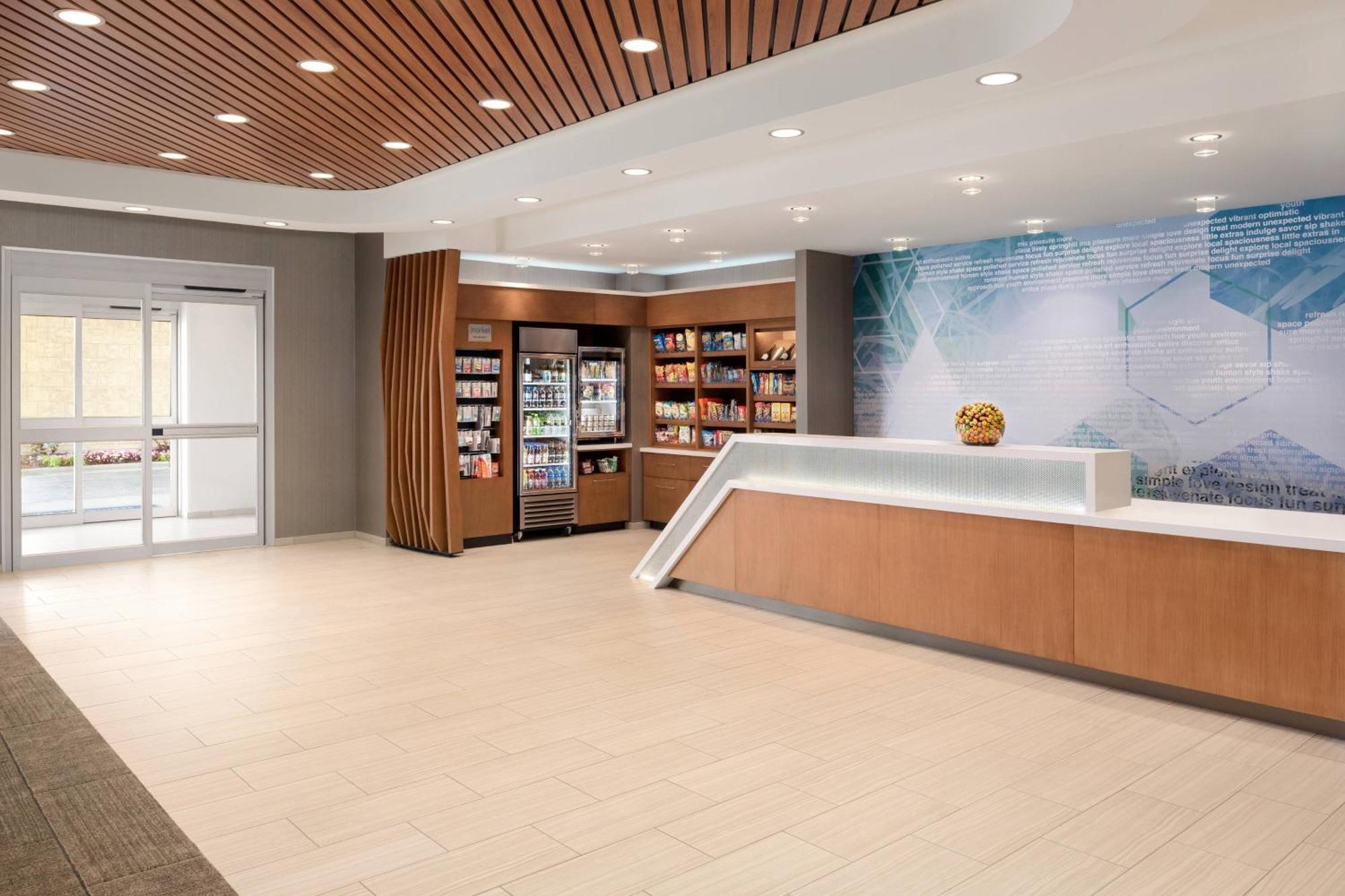 Springhill Suites By Marriott Milwaukee West/Wauwatosa Buitenkant foto