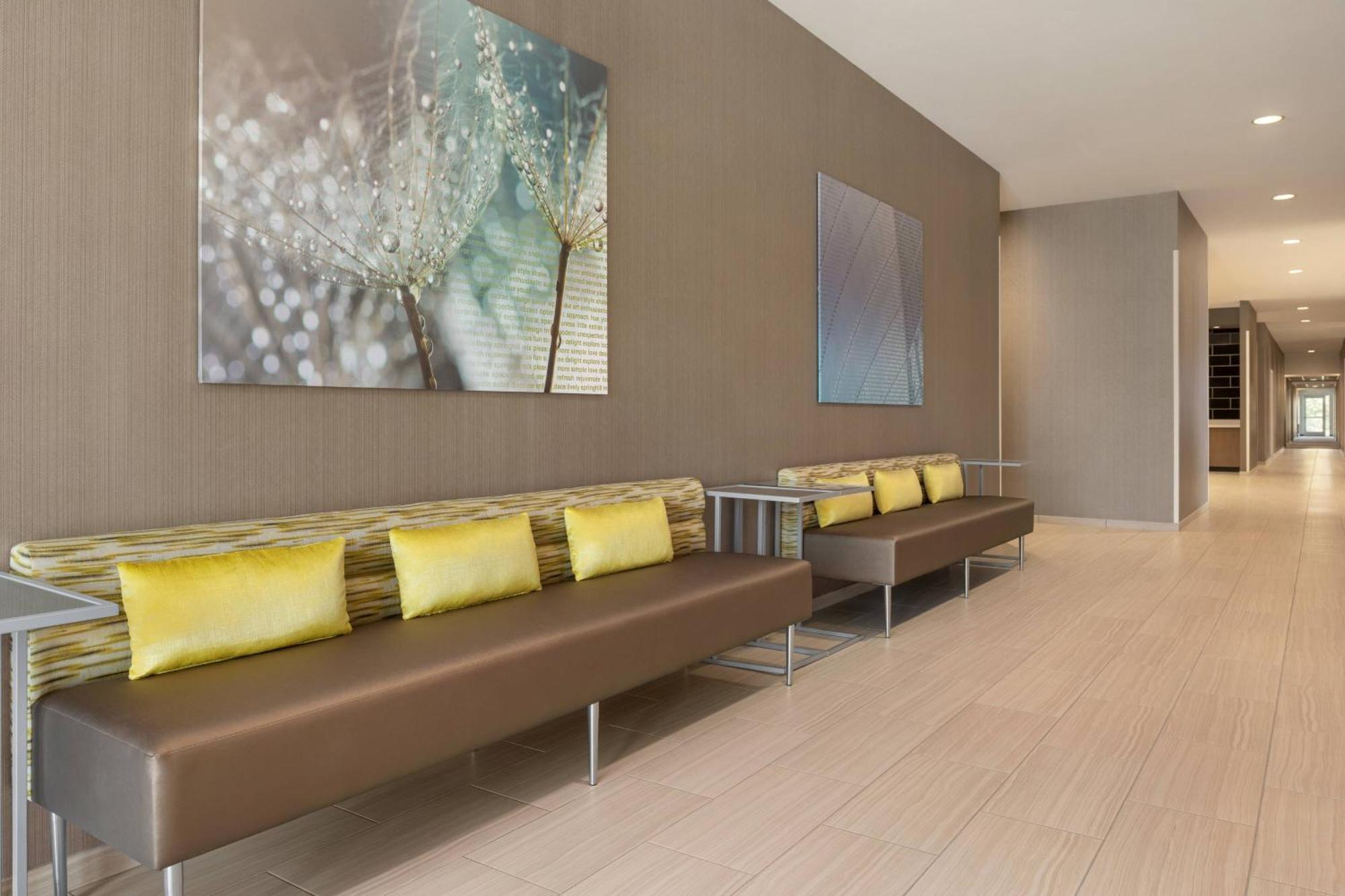 Springhill Suites By Marriott Milwaukee West/Wauwatosa Buitenkant foto