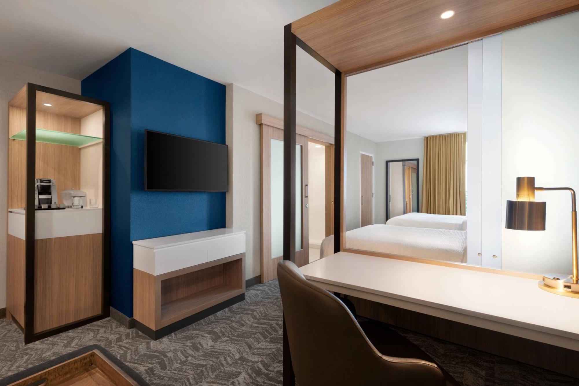 Springhill Suites By Marriott Milwaukee West/Wauwatosa Buitenkant foto