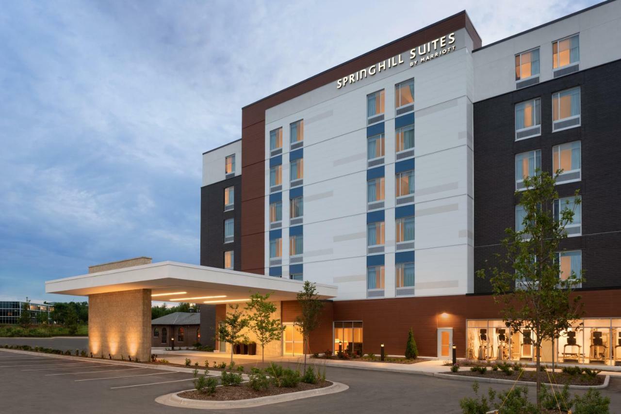Springhill Suites By Marriott Milwaukee West/Wauwatosa Buitenkant foto