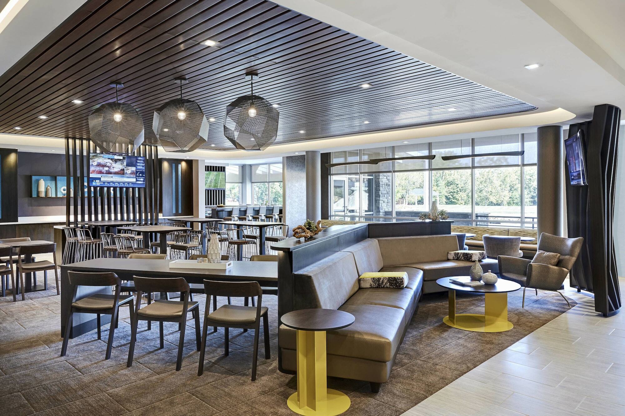 Springhill Suites By Marriott Milwaukee West/Wauwatosa Buitenkant foto
